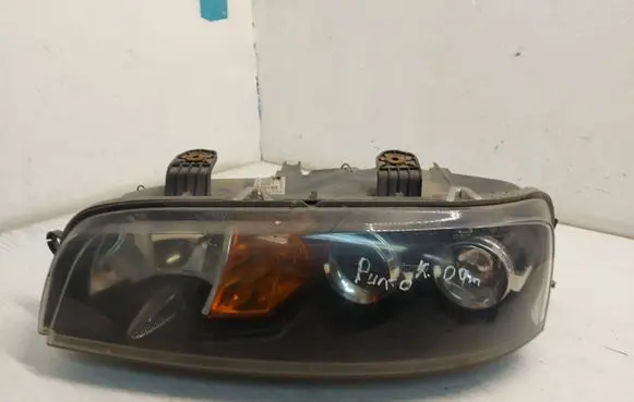 Fiat Punto (188) Headlight/headlamp 67752895 51712398 01092008
