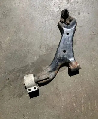 Opel Antara Front lower control arm/wishbone 96819161
