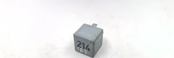 Volkswagen PASSAT B5 Other relay 443951253K
