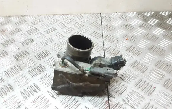 Toyota Corolla E120 E130 Throttle valve