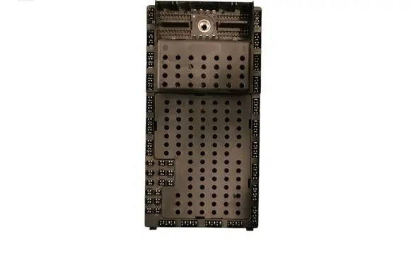 Volvo V70 Fuse module 08696040 03W396 08696098