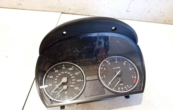 BMW 3 E90 E91 Speedometer (instrument cluster) 924234301 681220041