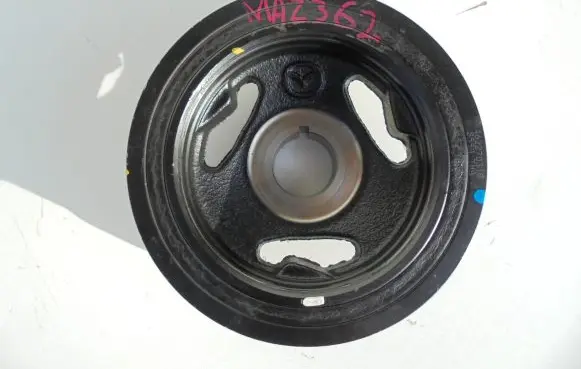 Mazda 3 III Crankshaft pulley