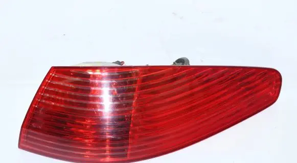 Peugeot 607 Rear/tail lights