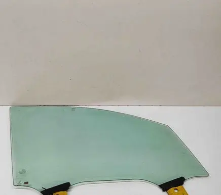 Audi Q7 4M Front door window glass four-door 4M0845022