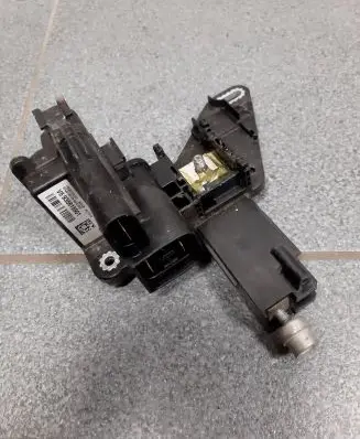 BMW M4 F82 F83 Fuse box set 19528000001 26012018 935615901