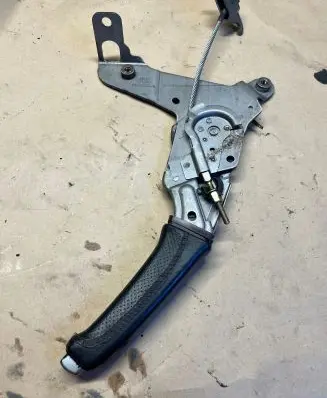 Volvo XC70 Hand brake release handle 33206 30736637