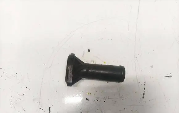 Audi A3 S3 8L Engine coolant pipe/hose 038121121