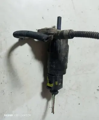 Volkswagen Caddy Windscreen/windshield washer pump 1K6955651 806015565