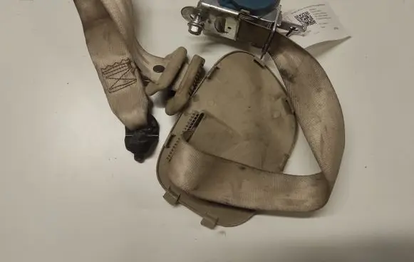 Hyundai Santa Fe Third row seat belt 898202B300J9