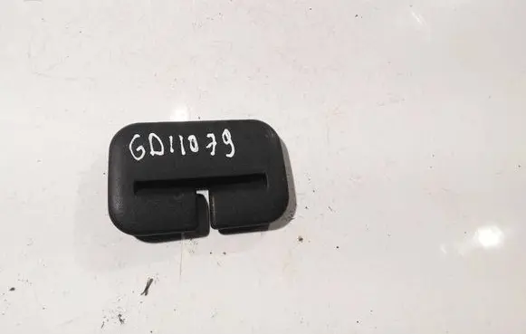 Toyota Avensis T250 Rear seat side bottom trim