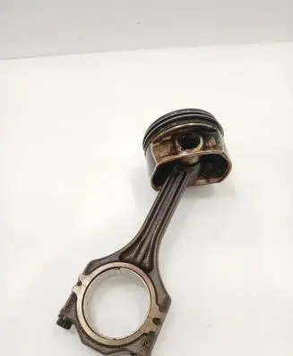 Volkswagen Golf VI Piston with connecting rod 