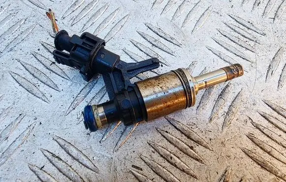 Mini Cooper Countryman R60 Fuel injector 0261500073 7591623 V7591623