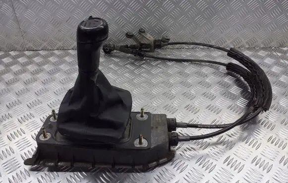 Volkswagen Polo IV 9N3 Gearbox retarder lever 6Q0711061
