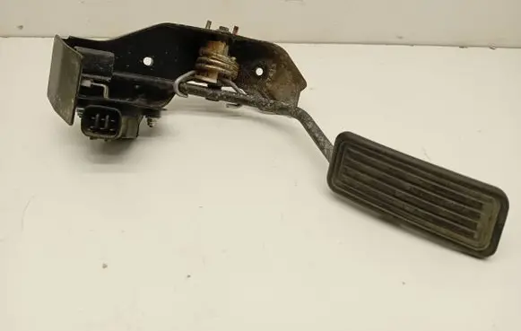 Toyota Corolla Verso AR10 Accelerator throttle pedal