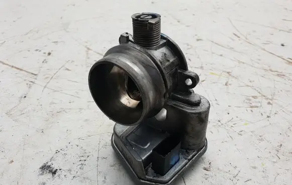 BMW X3 E83 Throttle valve 7804373 780437304 B91370128