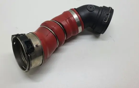 BMW 5 E60 E61 Intercooler hose/pipe 7796293 11279410