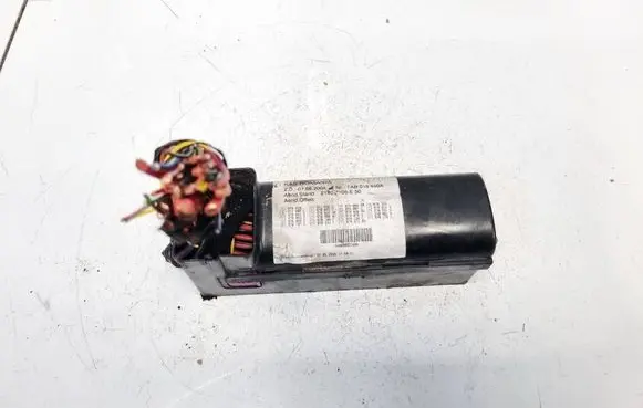 Volkswagen Touran I Fuse box set 1T1970039