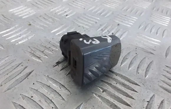 Opel Zafira B Front door handle cover 