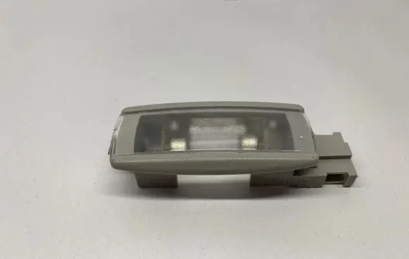 Volkswagen Jetta VII Front seat light 1K0947109