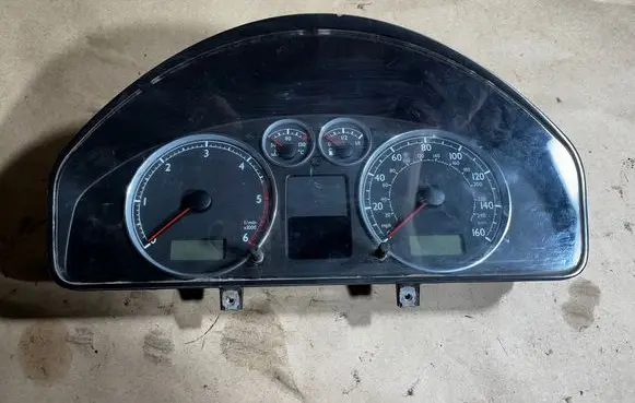 Volkswagen Sharan Speedometer (instrument cluster) 7M3920920 6Q0035152E