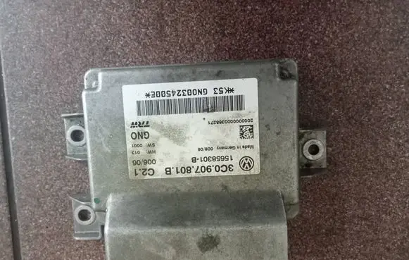 Volkswagen PASSAT B6 Hand brake control module 3C0907801B 15658301B KN00324500E