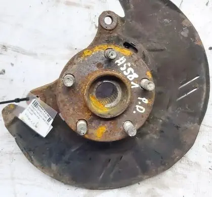 Subaru Outback Front wheel hub