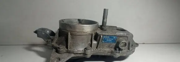 Mercedes-Benz E W124 Throttle valve 0438121033 LM0004