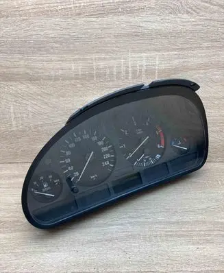 BMW 5 E39 Speedometer (instrument cluster) 6907018 110008735