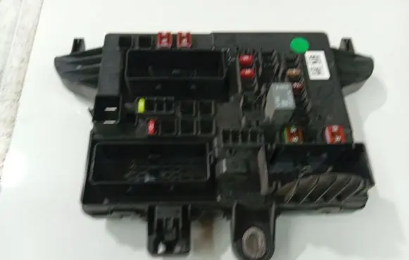 Opel Insignia A Fuse box set 1327731803