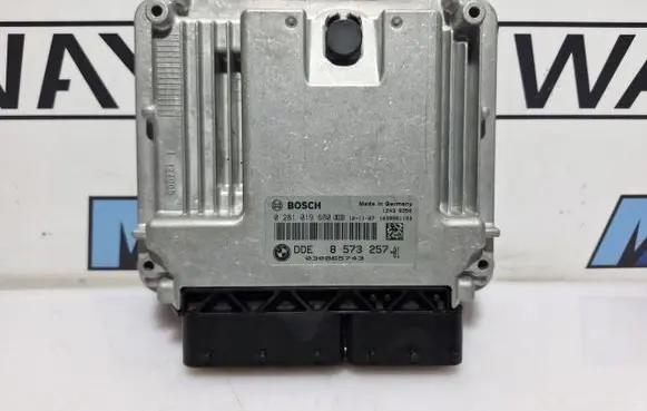 BMW 1 F20 F21 Engine control unit/module ECU