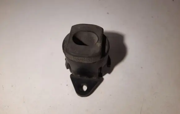 Volvo V50 Radiator mount bracket 3M5H8125AC
