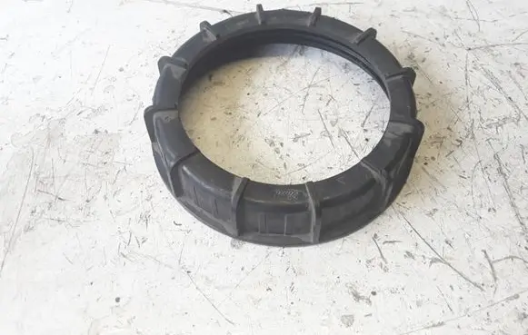 Volvo V70 In tank fuel pump screw locking ring/nut 6G919C385AC