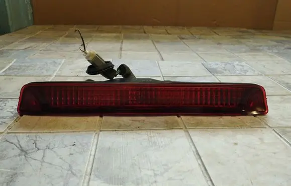 Honda FR-V Third/center stoplight 28622539