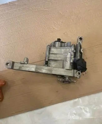 Mercedes-Benz CLS AMG C219 Oil pump A6421810801 6421810801