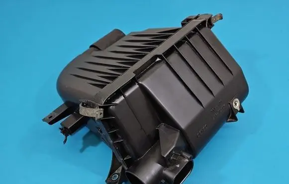 Suzuki Swift II Air filter box 1370069L000 IMPRK1597630
