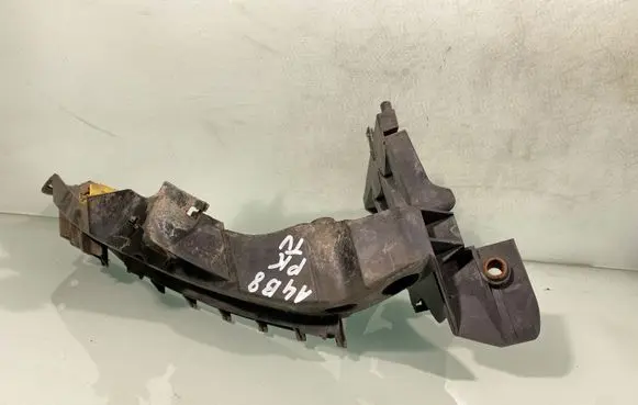 Audi A4 S4 B8 8K Headlight/headlamp mounting bracket 8k0805607