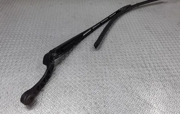 Audi A4 S4 B7 8E 8H Windshield/front glass wiper blade 8E1955407
