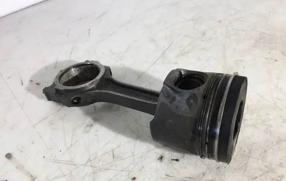 Ford Transit Piston with connecting rod