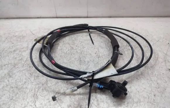 Nissan X-Trail T32 Fuel cap flap release cable