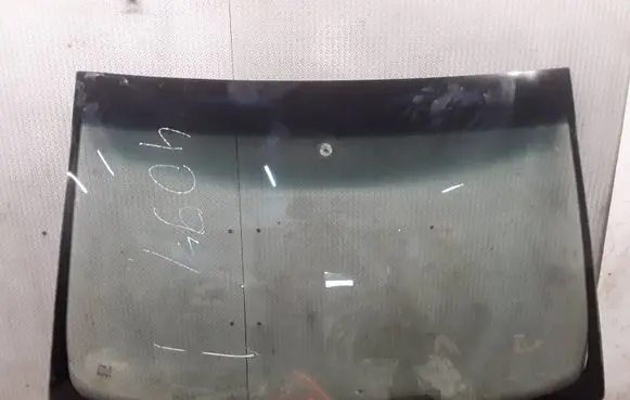 Seat Leon (1P) Front windscreen/windshield window 
