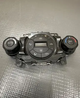Ford Fiesta Climate control unit 8A6T18C612BJ 60909041A