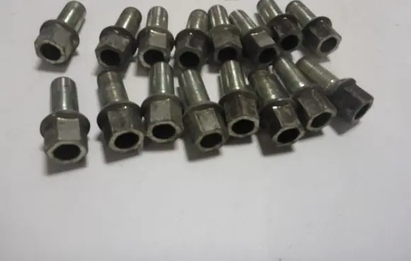 Audi A1 Nuts/bolts 