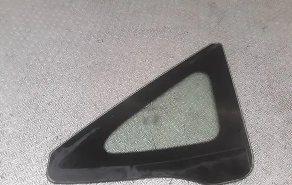 Honda FR-V Front triangle window/glass