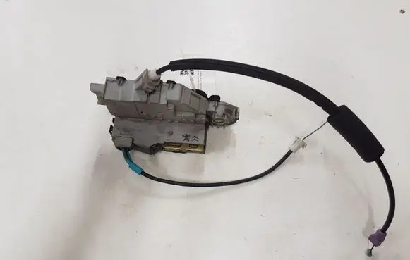 Citroen C6 Front door lock 9681330880 40517138