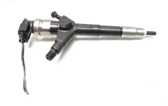 Nissan Pathfinder R51 Fuel injector 16600EC00A