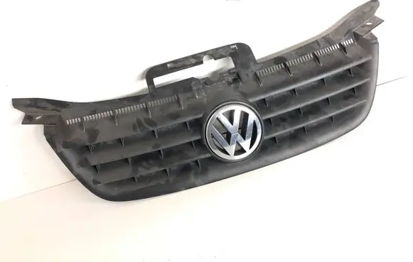 Volkswagen Touran I Front bumper upper radiator grill