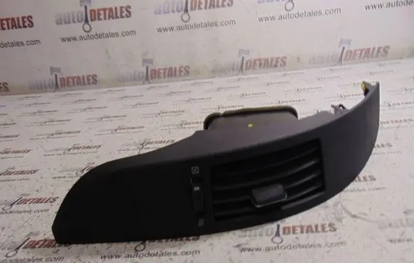 Toyota Corolla Verso AR10 Dash center air vent grill 5568064020