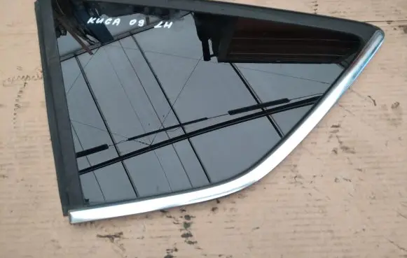 Ford Kuga I Rear side window 8V41S297B01B