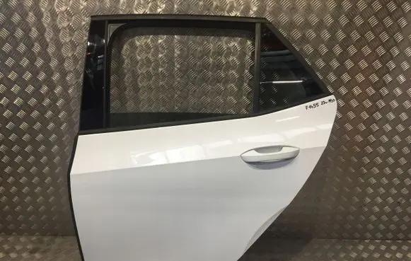 Cupra Born Front door 